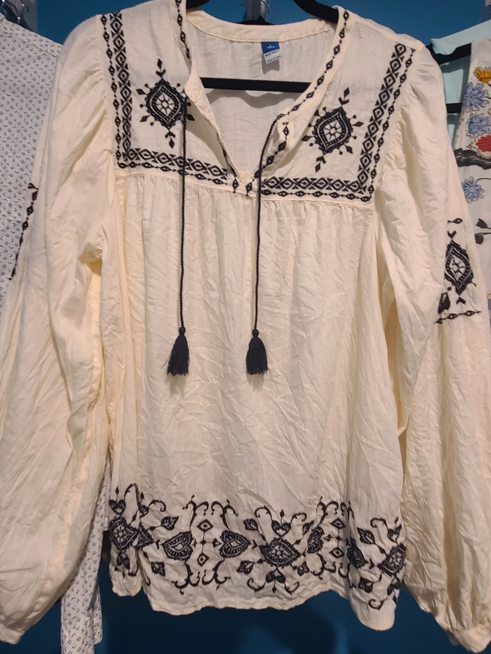 Old Navy Cream & Black Embroidered Boho Top